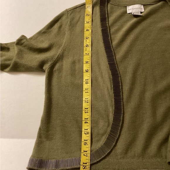Soft Surroundings Olive Green Knit Cropped Size Small - Picture 4 of 6